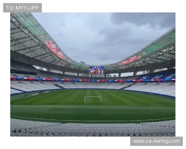 上海申花再启征程 迎接新赛季挑战 引领足球梦想新篇章