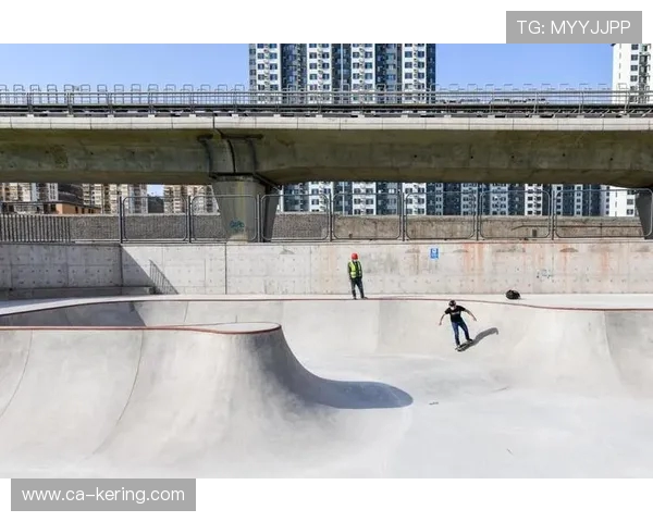 北京滑板队在滑板比赛中创下新高,经验排名显著提升引发关注 北京滑板队在滑板比赛中创下新高,经验排名显著提升引发关注