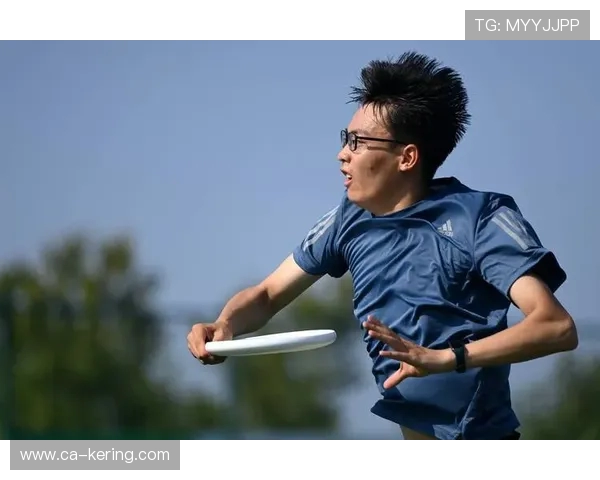 武汉飞盘队勇夺最新飞盘耐力TOP10榜首引领风潮 武汉飞盘队勇夺最新飞盘耐力TOP10榜首引领风潮