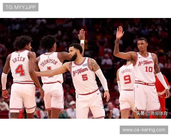 休斯顿火箭迎强劲对手鏖战赛场誓在主场捍卫球队荣誉